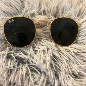 Round Ray-Bans